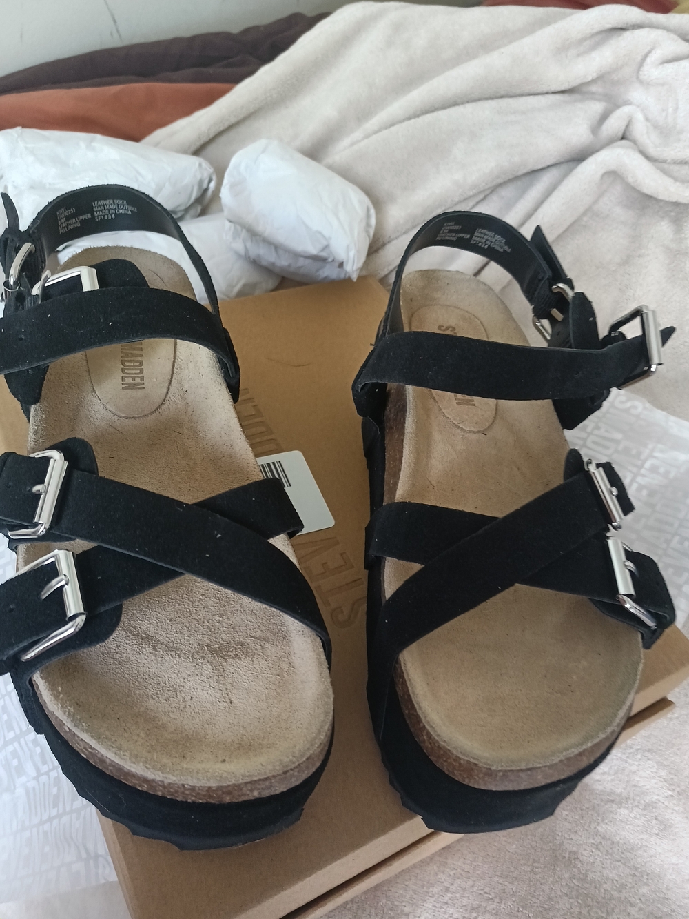 Steve Madden Kiwi NWT